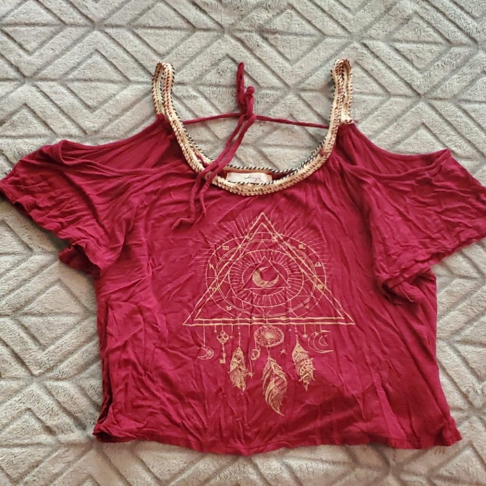 Cold shoulder crop top